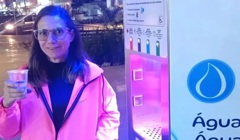 Totem de água implantado no Calçadão agrada a população