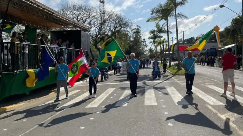 Desfile de 7 de Setembro exalta a conscientização ambiental em Maracajá