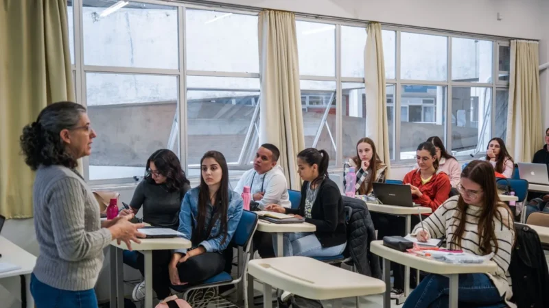 Pelo estado: universidade Gratuita segue seu cronograma