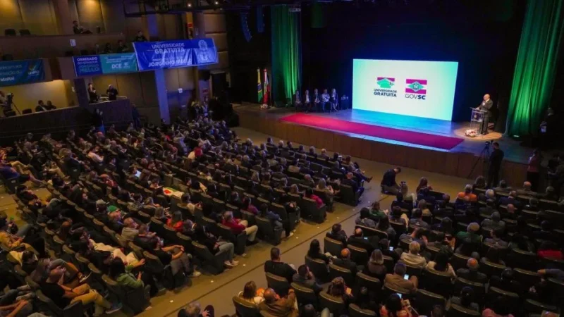 Pelo estado: Cadastro de estudantes no Universidade Gratuita