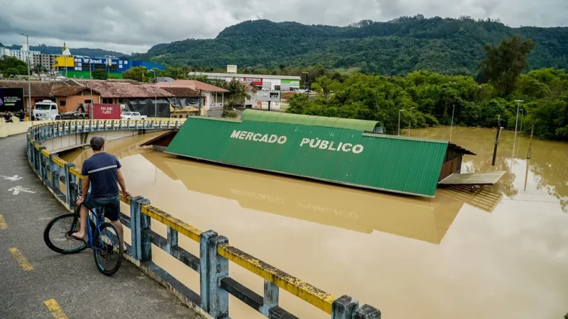 Mais de R$ 1 bilhão em prejuízos causados pelas chuvas em SC