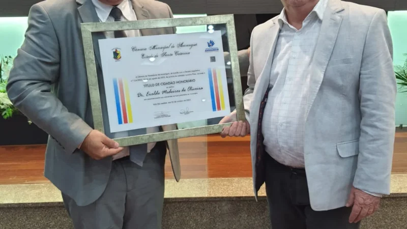 Primeiro oftalmologista de Araranguá recebe Título de Cidadania Honorária