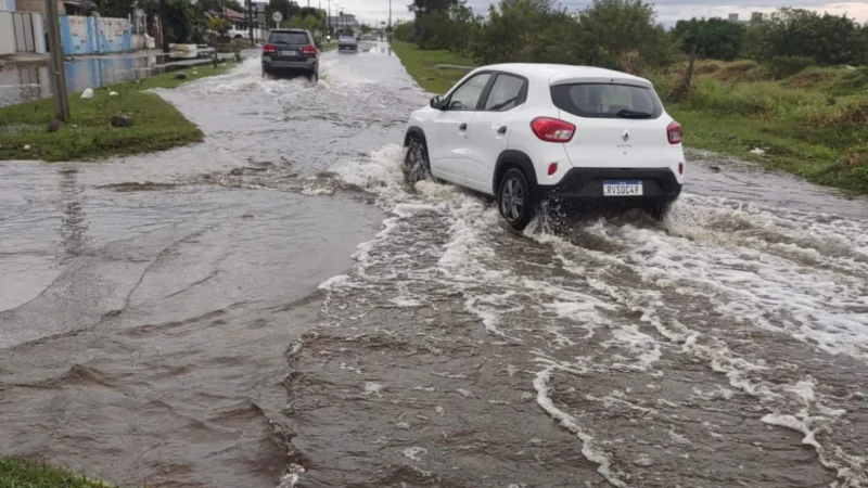 Defesa Civil Municipal está nas ruas e atenta em Balneário Arroio do Silva