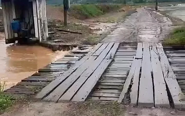 Prefeitura e Defesa Civil realizam vistoria nos bairros após o alto volume de chuva