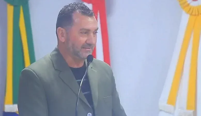 Na tribuna da Câmara, Prefeito Kekinha presta contas do mandato