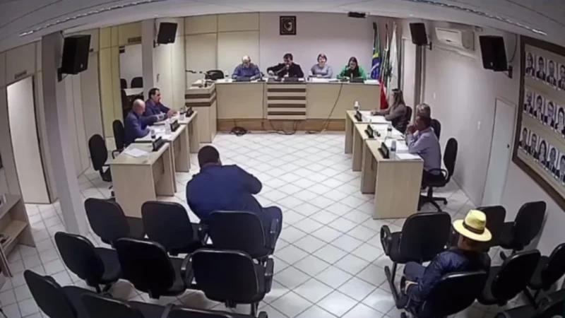 Vereadores de Meleiro fazem Moção de Apelo para levantamento da SC 447