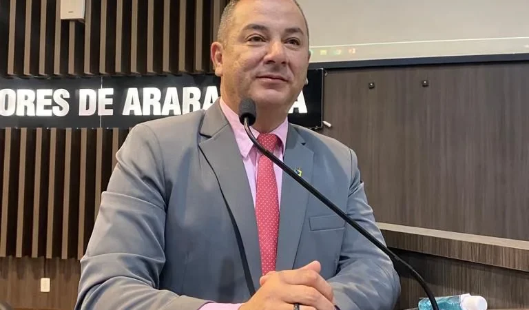 Vereador Jair Anastácio Aprova Projeto de Conscientização sobre Câncer de Mama em Lojas Femininas.