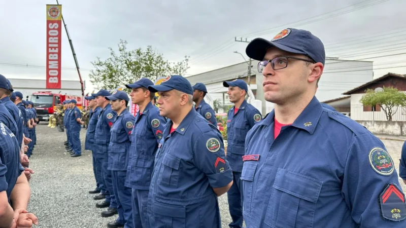 No Sul de SC, Corpo de Bombeiros Militar recebe a maior Auto Escada Mecânica da América Latina