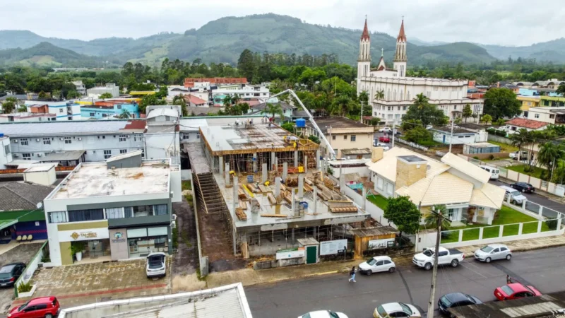 Obras do Hospital Nossa Senhora de Fátima avançam para o segundo andar