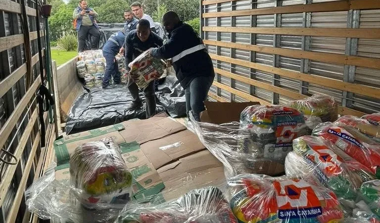 Chuvas em SC: novas mortes, 145 municípios afetados e Rio do Sul decreta estado de calamidade pública