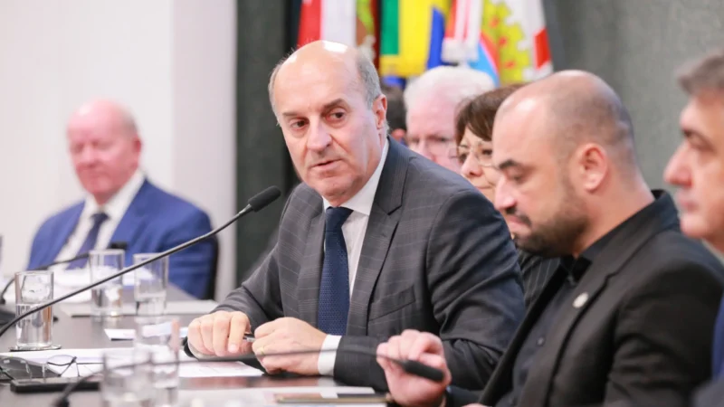 Deputados buscam revisão e ajustes no orçamento da Saúde em Santa Catarina.