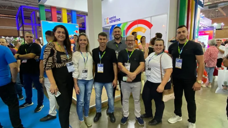 Colegiado de Turismo da AMESC marca presença no 35º FESTURIS em Gramado