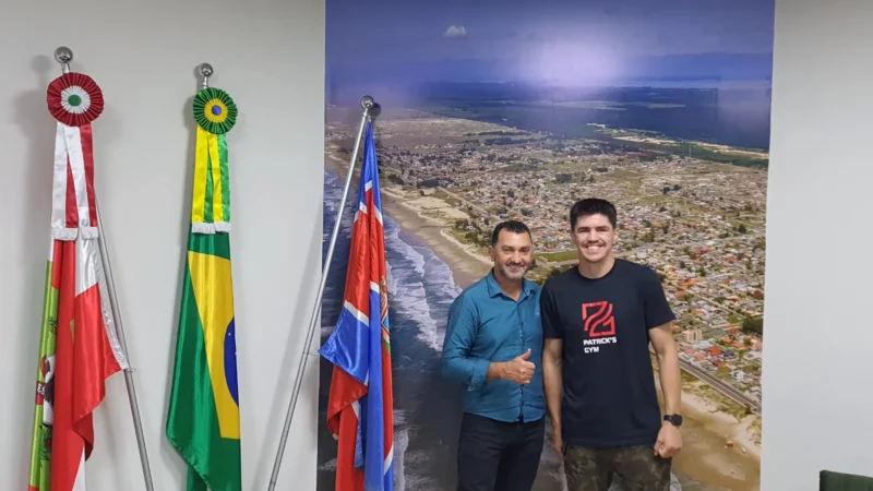 Campeão Mundial de Boxe Patrick Allen Teixeira abre Academia em Balneário Gaivota