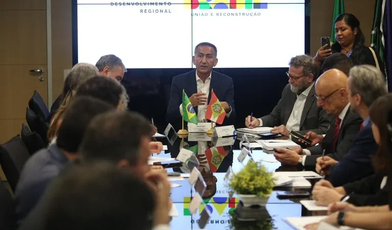 Pelo estado: Ministro visita Santa Catarina