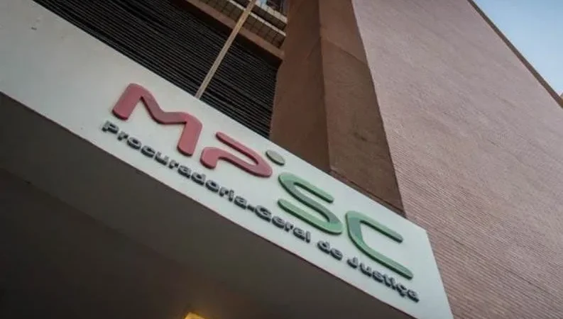 Acusado pelo MPSC de tentar matar homem com golpes de estilete é condenado em Orleans
