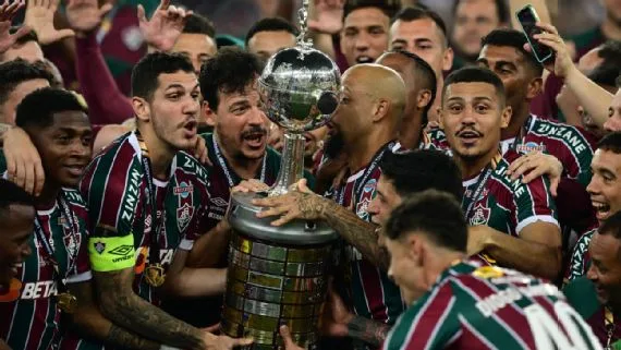 Fluminense vence Boca na prorrogação e é campeão da Libertadores pela 1ª vez