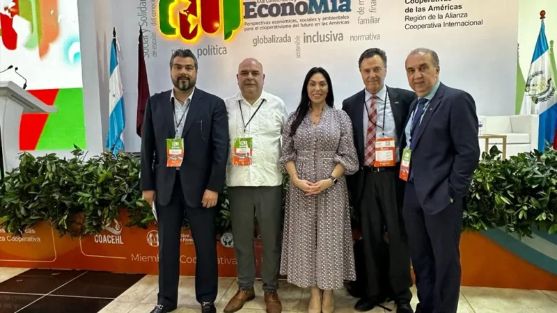 Frente Parlamentar do Cooperativismo, em Honduras, fala da experiência brasileira