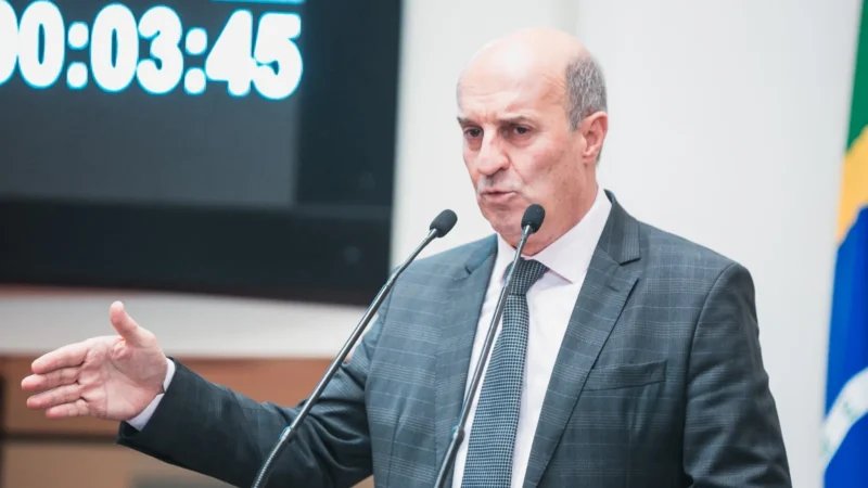 Deputado Zé Milton comemora entrada do projeto de apoio às cooperativas de energia elétrica na Assembleia Legislativa