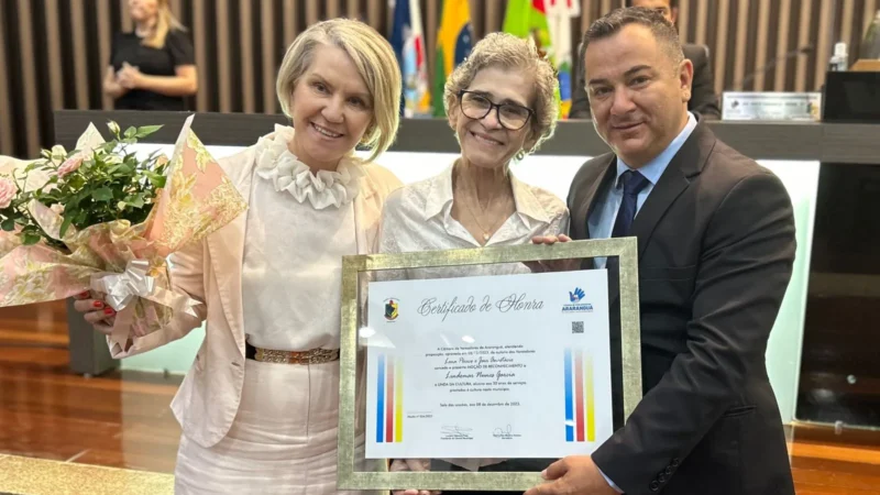 Vereadores Jair Anastácio e Lena Périco homenageiam a Linda da Cultura