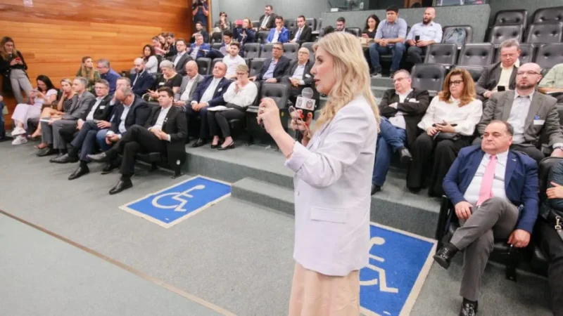Pelo estado: Universidade Gratuita: diálogo necessário
