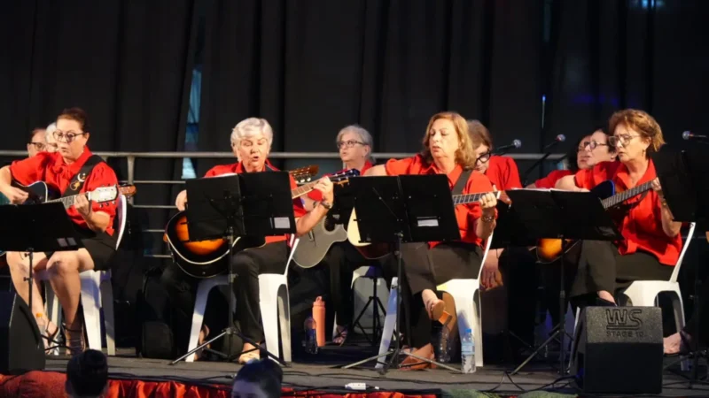 Noites diversificadas na programação de natal da Rua Coberta de Sombrio
