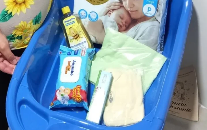 Kits para o bebê são dados a gestantes de Timbé
