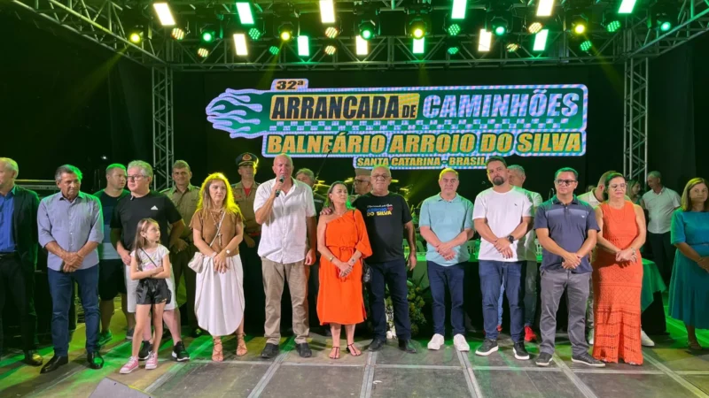 32ª Arrancada de Caminhões em Balneário Arroio do Silva oficialmente aberta
