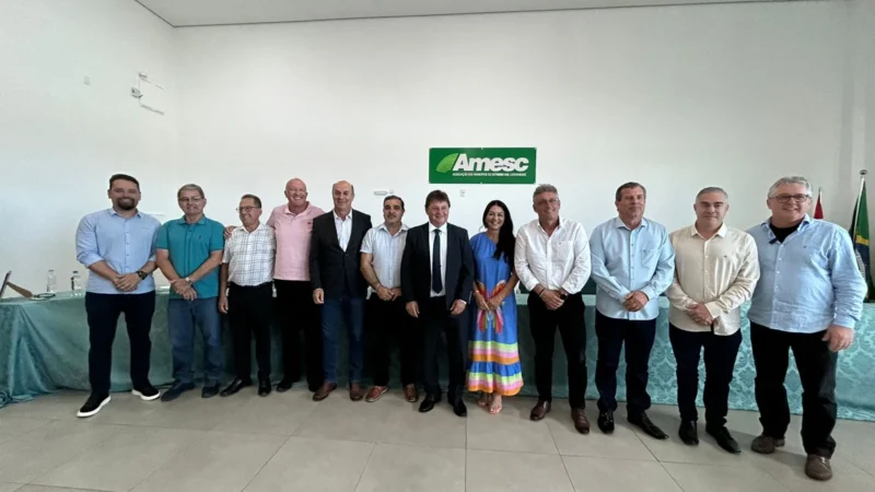 Posse de Keio; anúncio de R$ 30 milhões para Turvo; cabeças cortadas em São João do Sul; e mais
