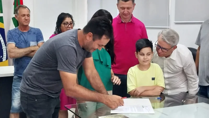 Ordem de Serviço de mais de R$ 290 mil é assinada em Sombrio