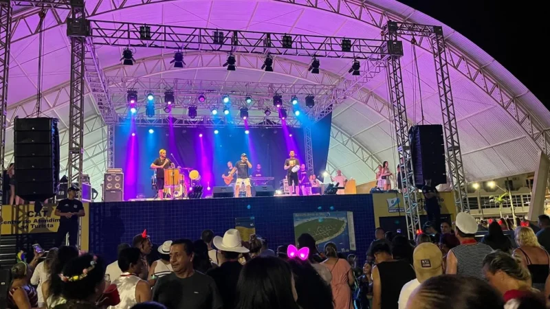 Muita folia e alegria: Programação do Carnarroio atrai grande público