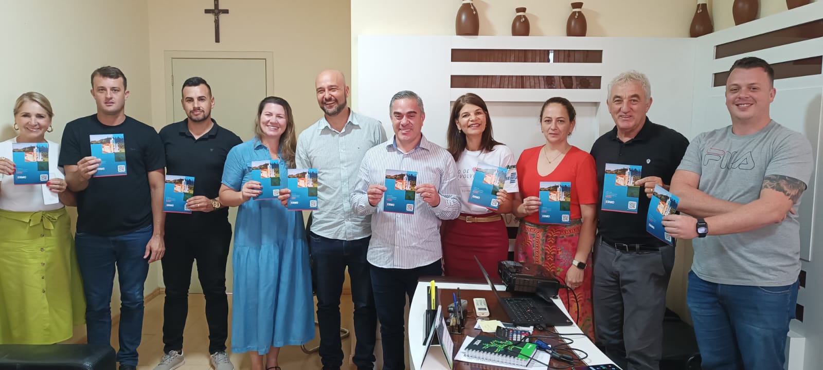 Município de Ermo recebe o Plano de Desenvolvimento Socioeconômico