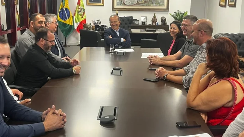 Governador promete recursos para saúde e infraestrutura de Sombrio