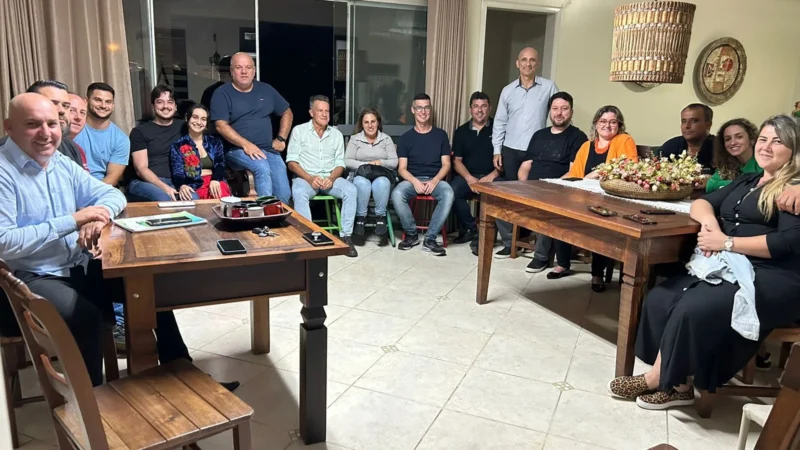 Janela aberta para trocas; cota de 30% não é brinquedo; União Brasil apoia prefeito; e Na Justiça cassação de vereador