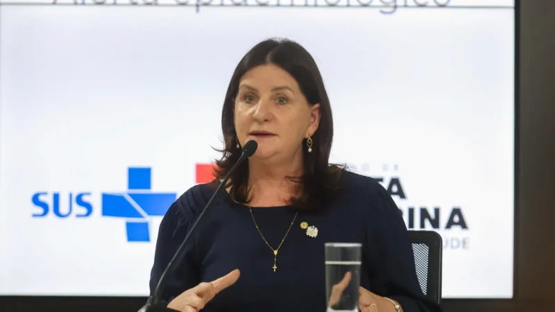 Pelo estado: entrevista com Carmen Zanotto, Secretária de Estado da Saúde