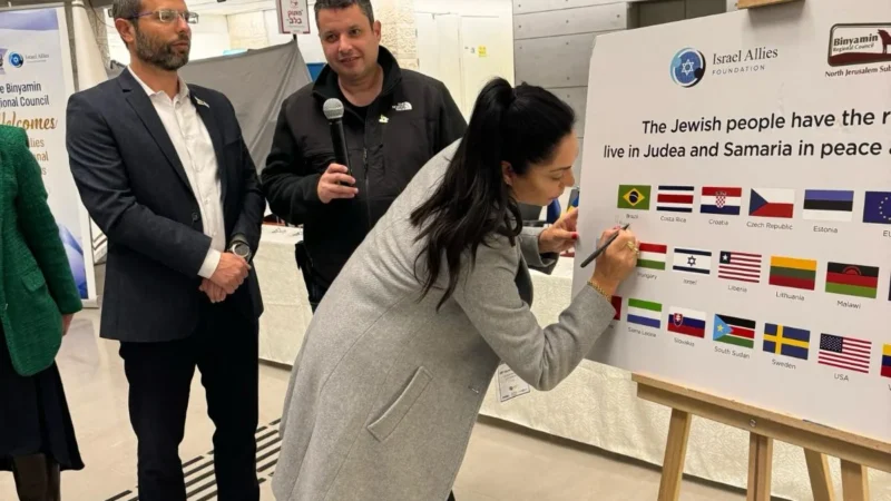 Deputada Federal Geovania de Sá representa o Brasil durante Conferência em Israel