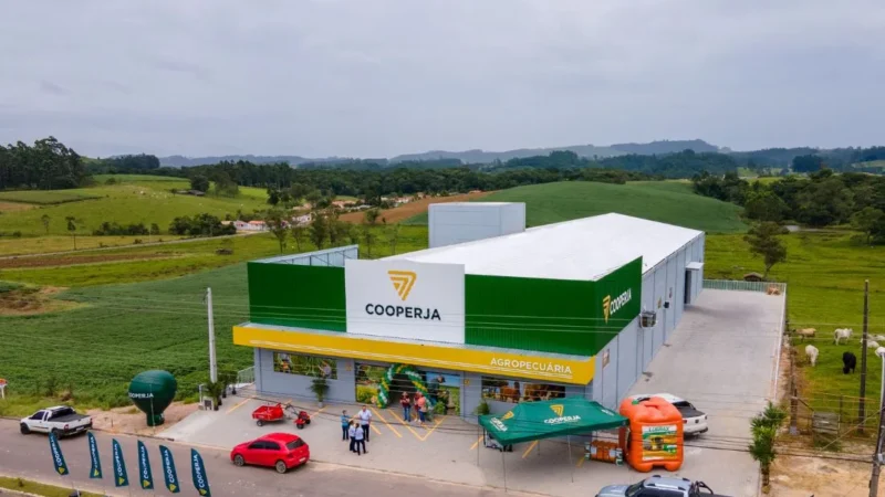 Cooperja inaugura 15ª loja agropecuária em Treze de Maio