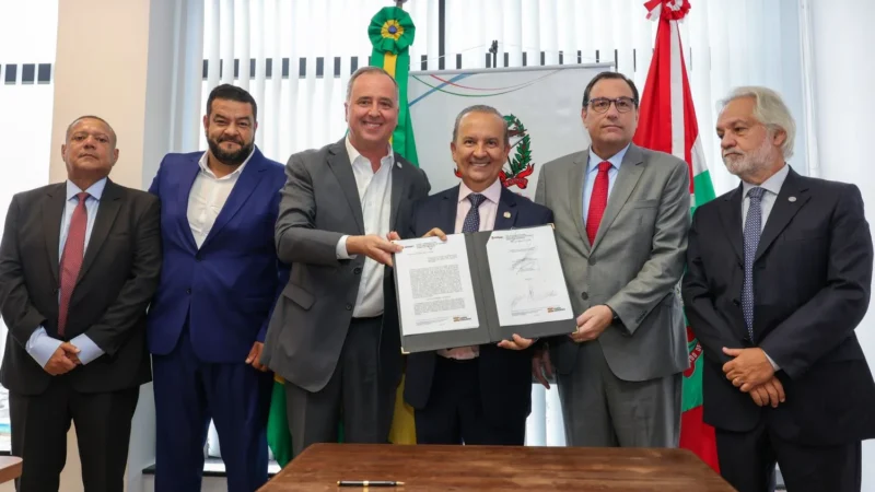 Estado e TJSC assinam acordo para diminuir nos pátios o número de veículos apreendidos pelo Detran