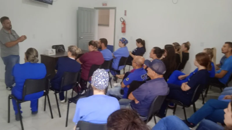 Trabalhadores da saúde do IMAS aprovam 4.5% de aumento geral e no piso da Enfermagem