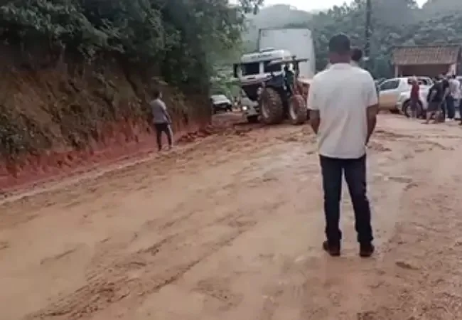 Pelo estado: negligência provoca caos no Morro dos Cavalos