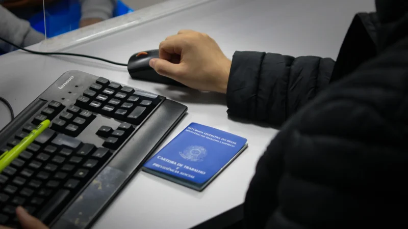 Secretaria de Indústria e Comércio apoia vítimas das enchentes no RS