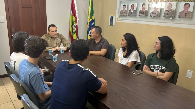 Vereador Jair Anastácio lidera discussão sobre segurança para estudantes universitários em Araranguá