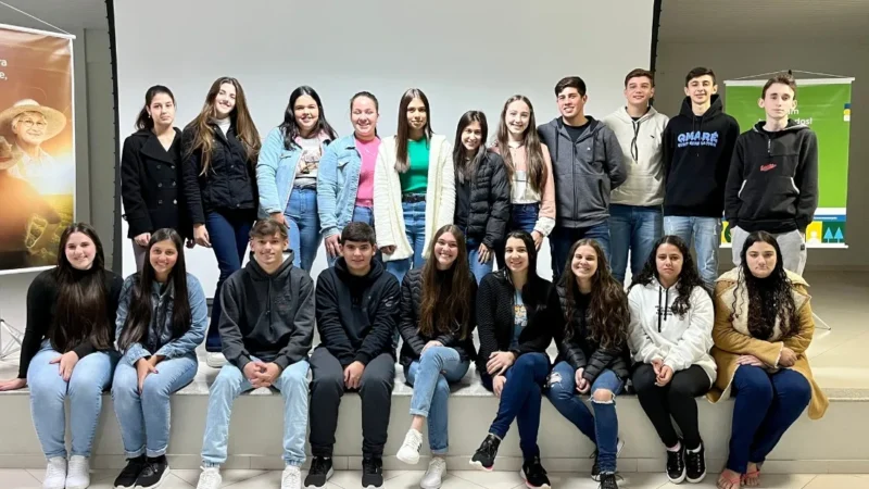 Cooperja inicia terceira turma do Programa Cooperja do Amanhã Jovens