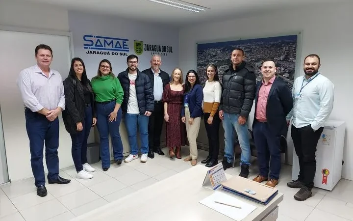 Colaboradores do SAMAE de Araranguá visitam SAMAE de Jaraguá do Sul