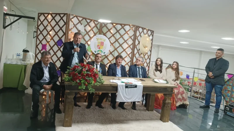 Moacir assume novamente a Amesc; União Brasil organizado; e bastidores
