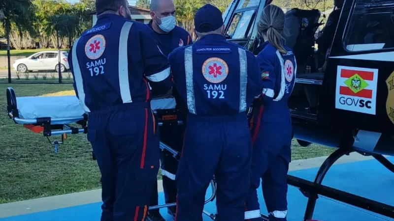 UTI neonatal do HRA recebe paciente de Balneário Camboriú