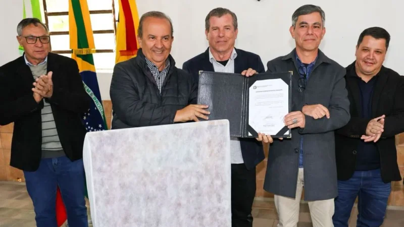 Governador autoriza repasse de recursos para a pavimentação de rodovia municipal em São João do Sul