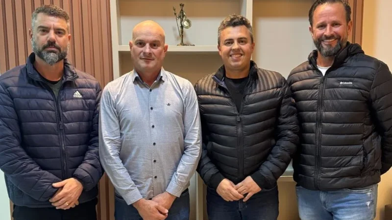 PP adere à coligação que já tinha PL, PSD e MDB – vão em busca da chapa única