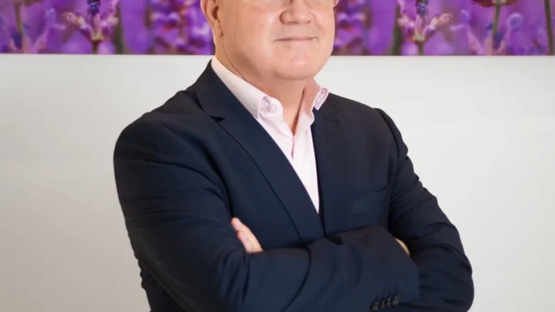 Pelo estado: Entrevista com Maurício J. Souto Maior, Presidente da AHESC, e Ir. Neusa L. Luiz, Presidente da FHESC.