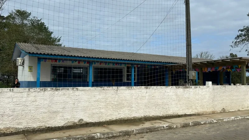 Jair Anastácio pede reforma e ampliação com construção de novas salas de aula na Escola do bairro Lagoão
