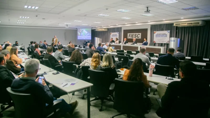 Feesc encerra Fórum de PPPs e Desestatizações em Santa Catarina